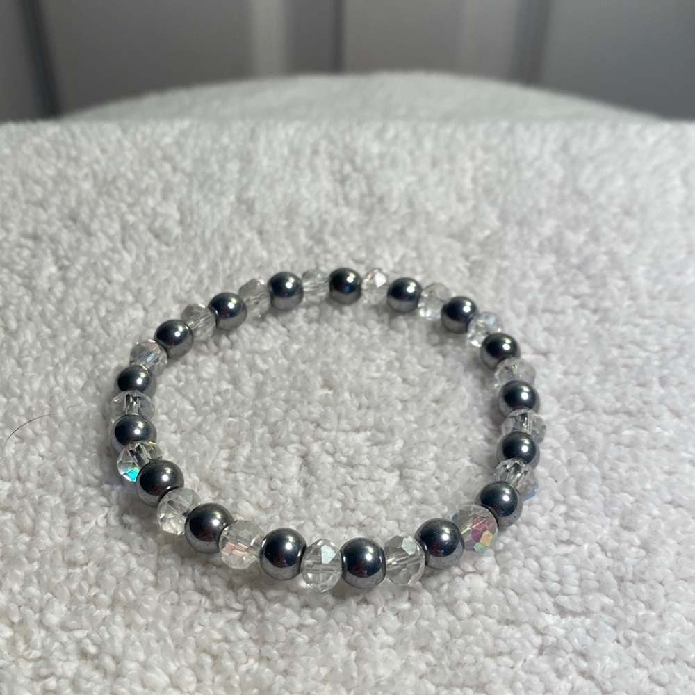 Hand made: crystal beaded bracelet 💎